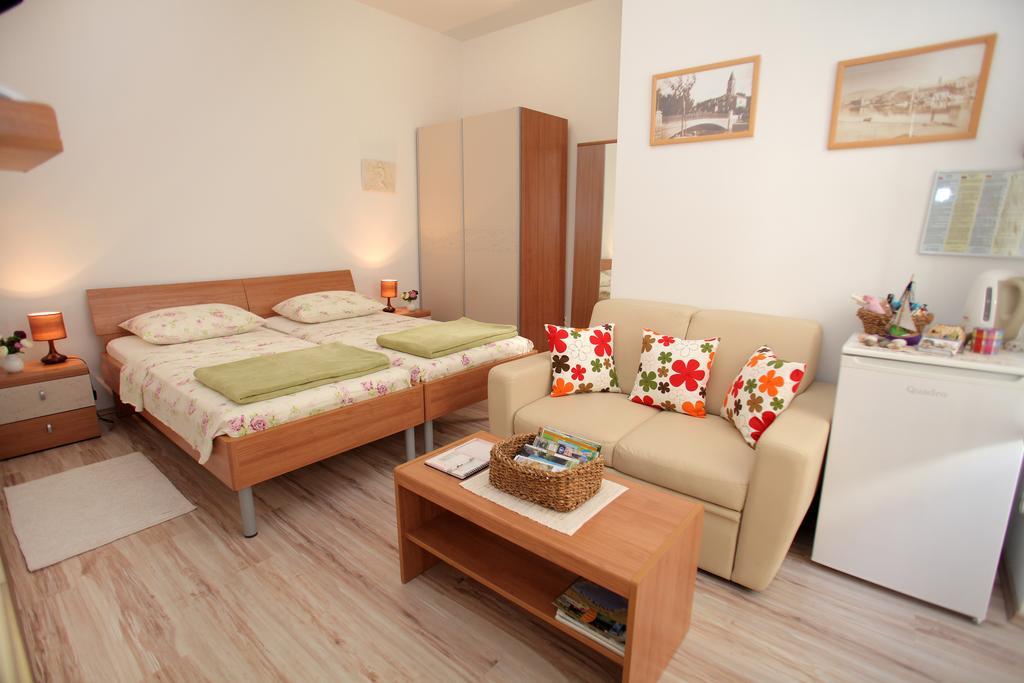 Room Mira Traù Esterno foto
